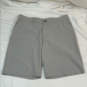 adidas Men's Light Weight Gray Flat Front Shorts Size 36